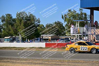 media/Sep-29-2024-24 Hours of Lemons (Sun) [[6a7c256ce3]]/StartFinish (245p-330p)/